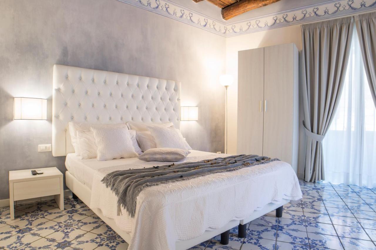 Morelli Suite Неаполь Экстерьер фото